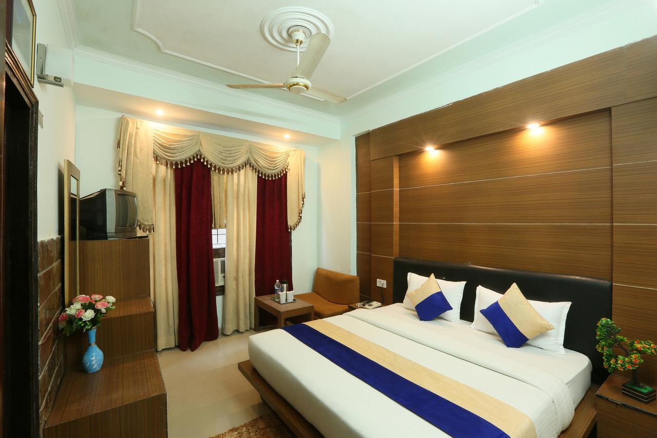 Hotel Katra Residency Exterior foto