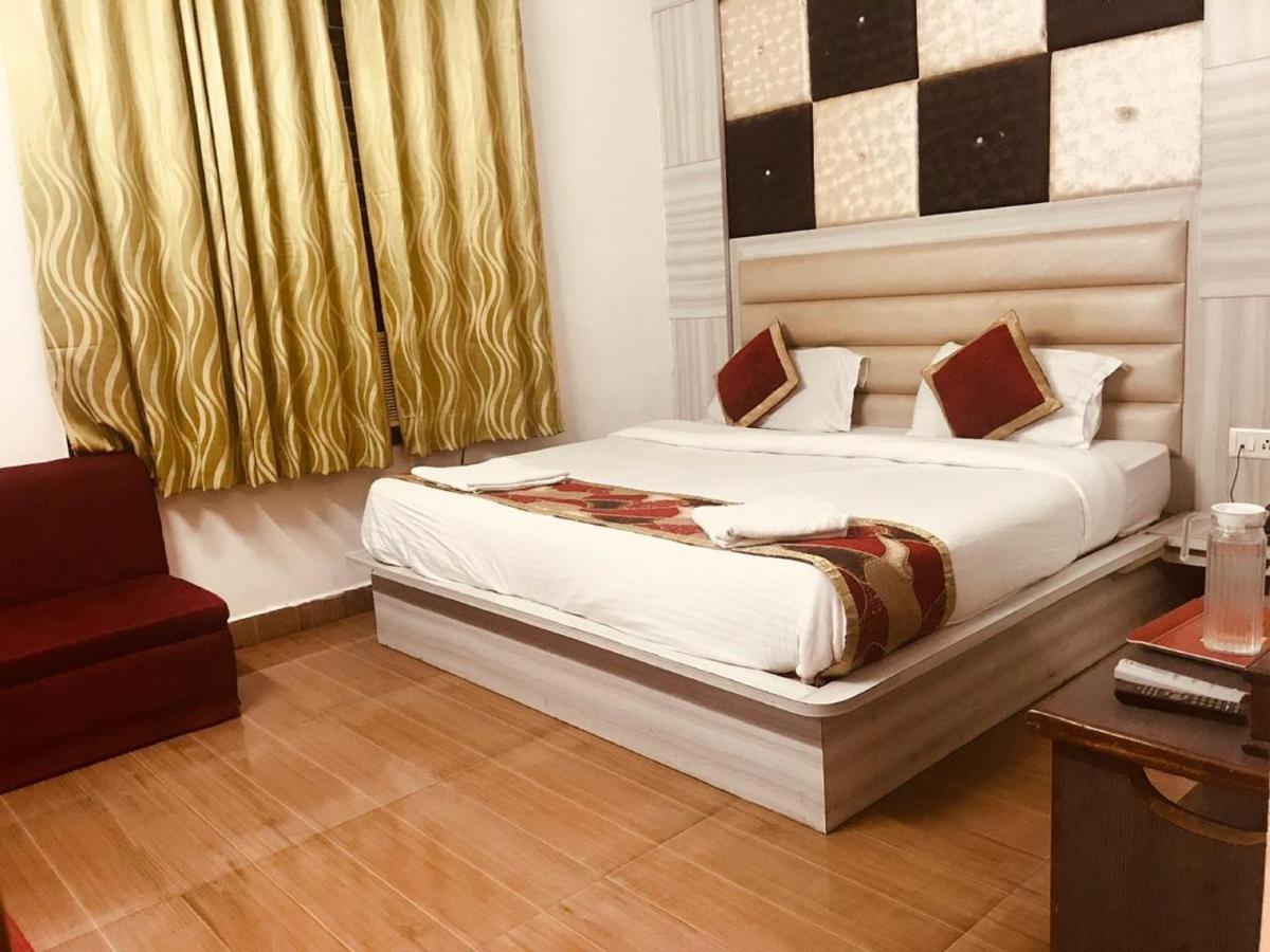 Hotel Katra Residency Exterior foto